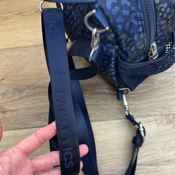 Fabletics mini backpack rainbow leopard print - Picture 10 of 13